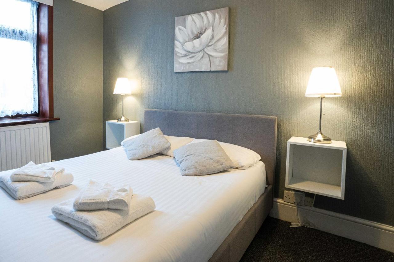 Bridgemary Manor Hotel & Pub Gosport Bagian luar foto