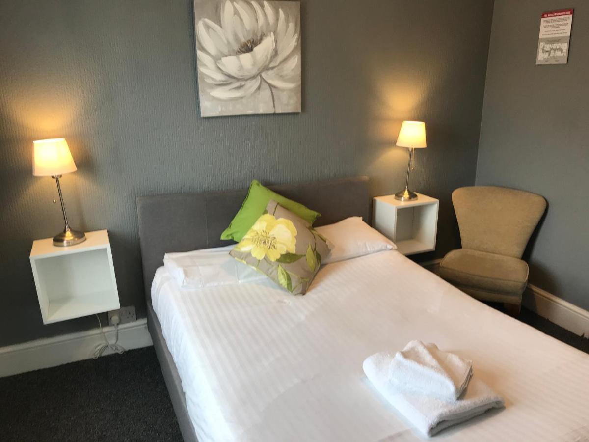 Bridgemary Manor Hotel & Pub Gosport Bagian luar foto
