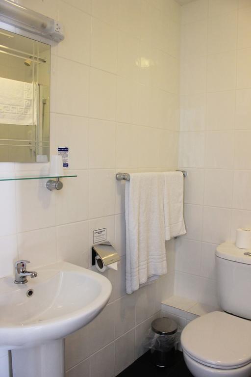 Bridgemary Manor Hotel & Pub Gosport Bagian luar foto