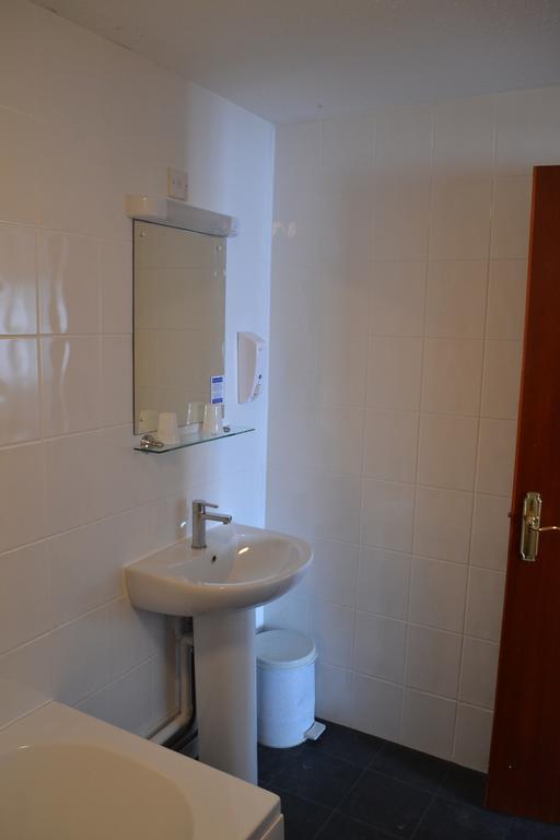 Bridgemary Manor Hotel & Pub Gosport Bagian luar foto