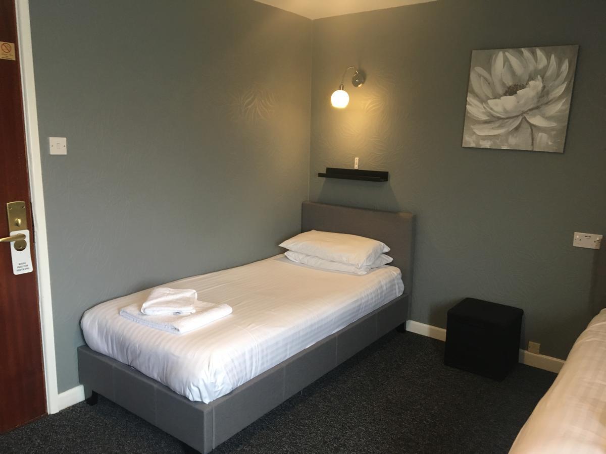 Bridgemary Manor Hotel & Pub Gosport Bagian luar foto
